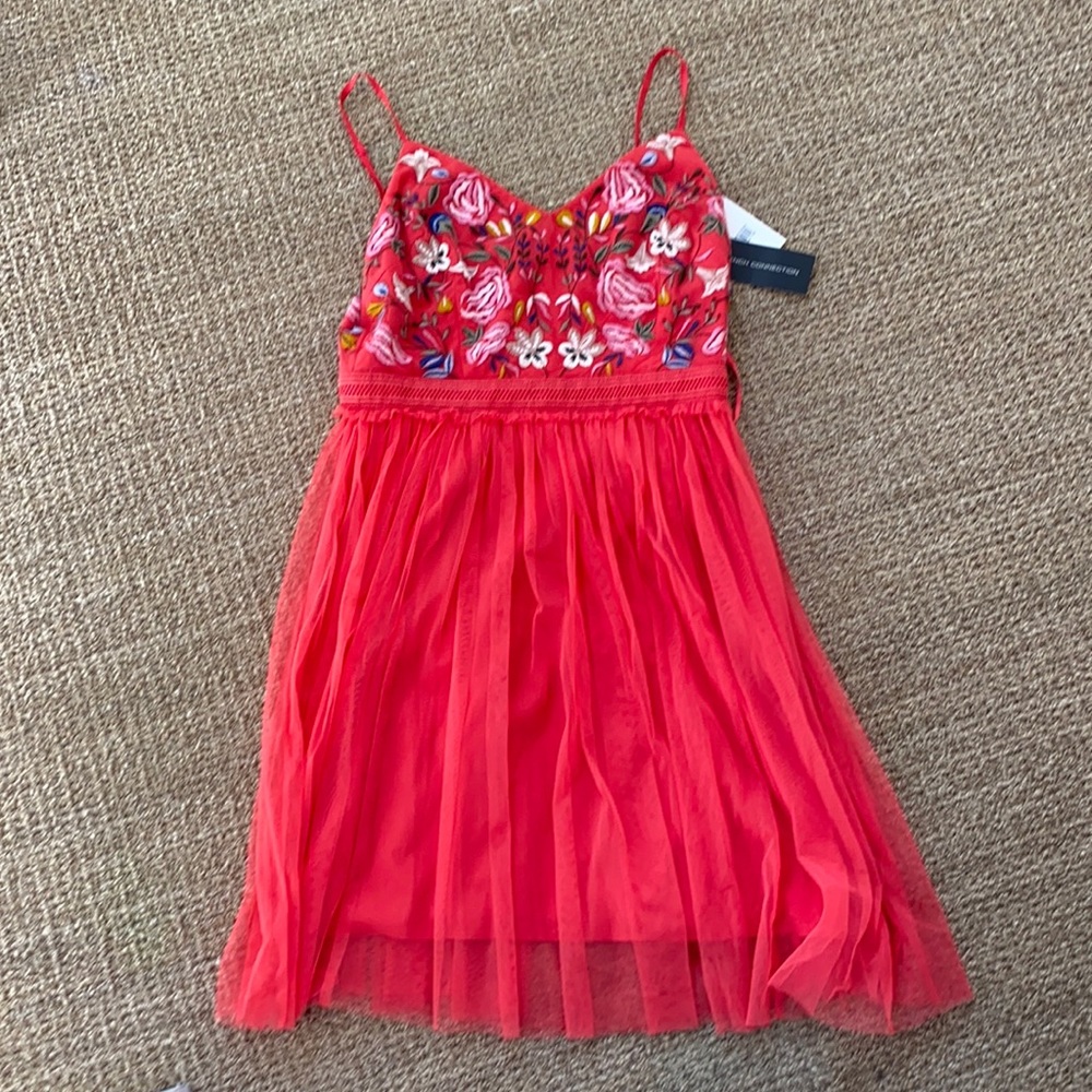 French Connection new w/ tags woman’s size 10 dress. See photo Color is Mellon